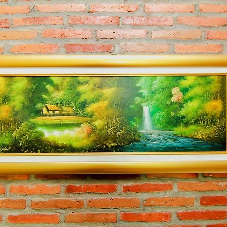 Griya Batik Giri Sekar Homestay Yogyakarta Bagian luar foto