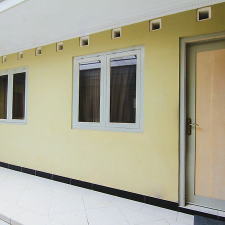 Griya Batik Giri Sekar Homestay Yogyakarta Bagian luar foto
