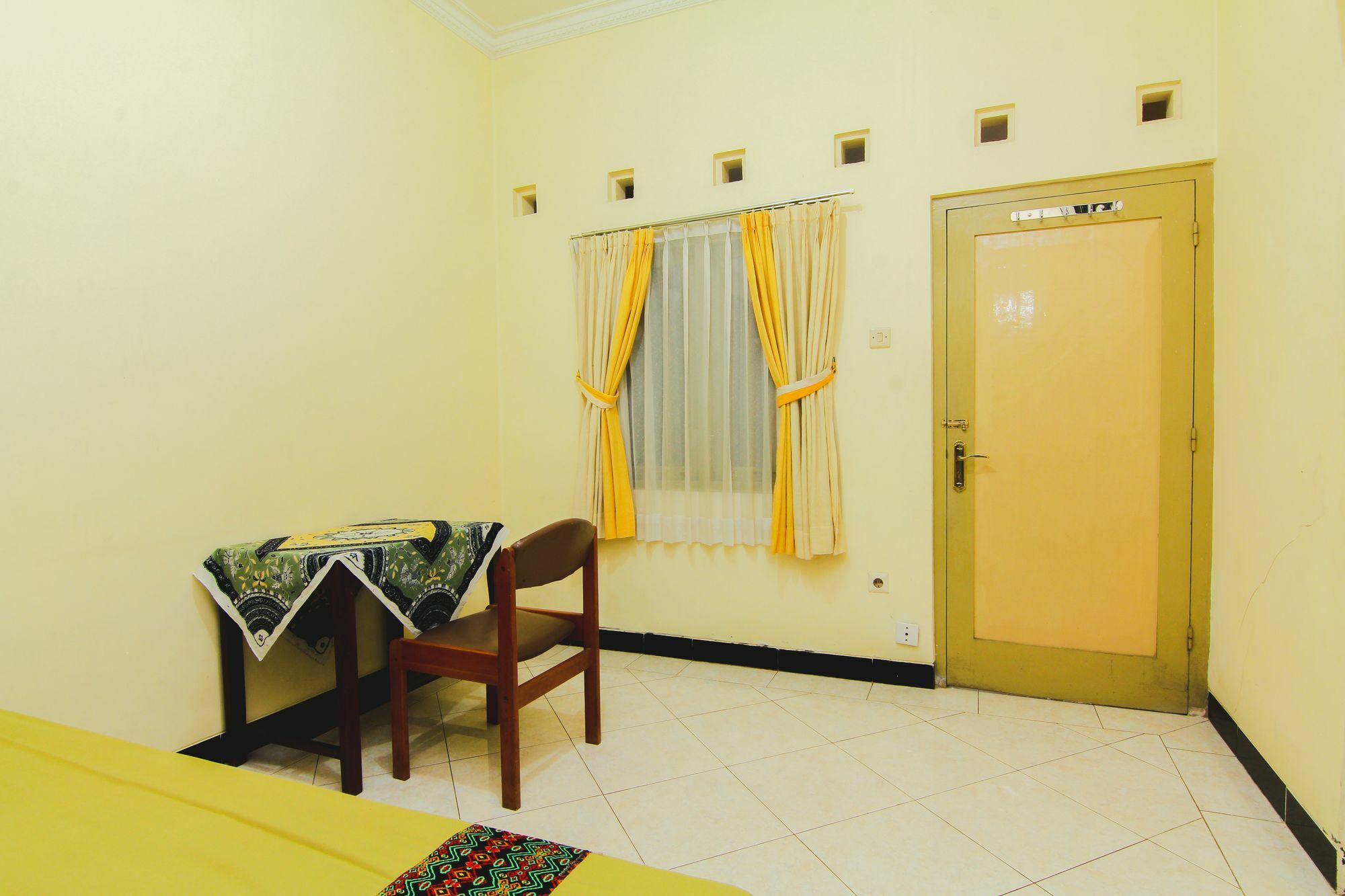 Griya Batik Giri Sekar Homestay Yogyakarta Bagian luar foto