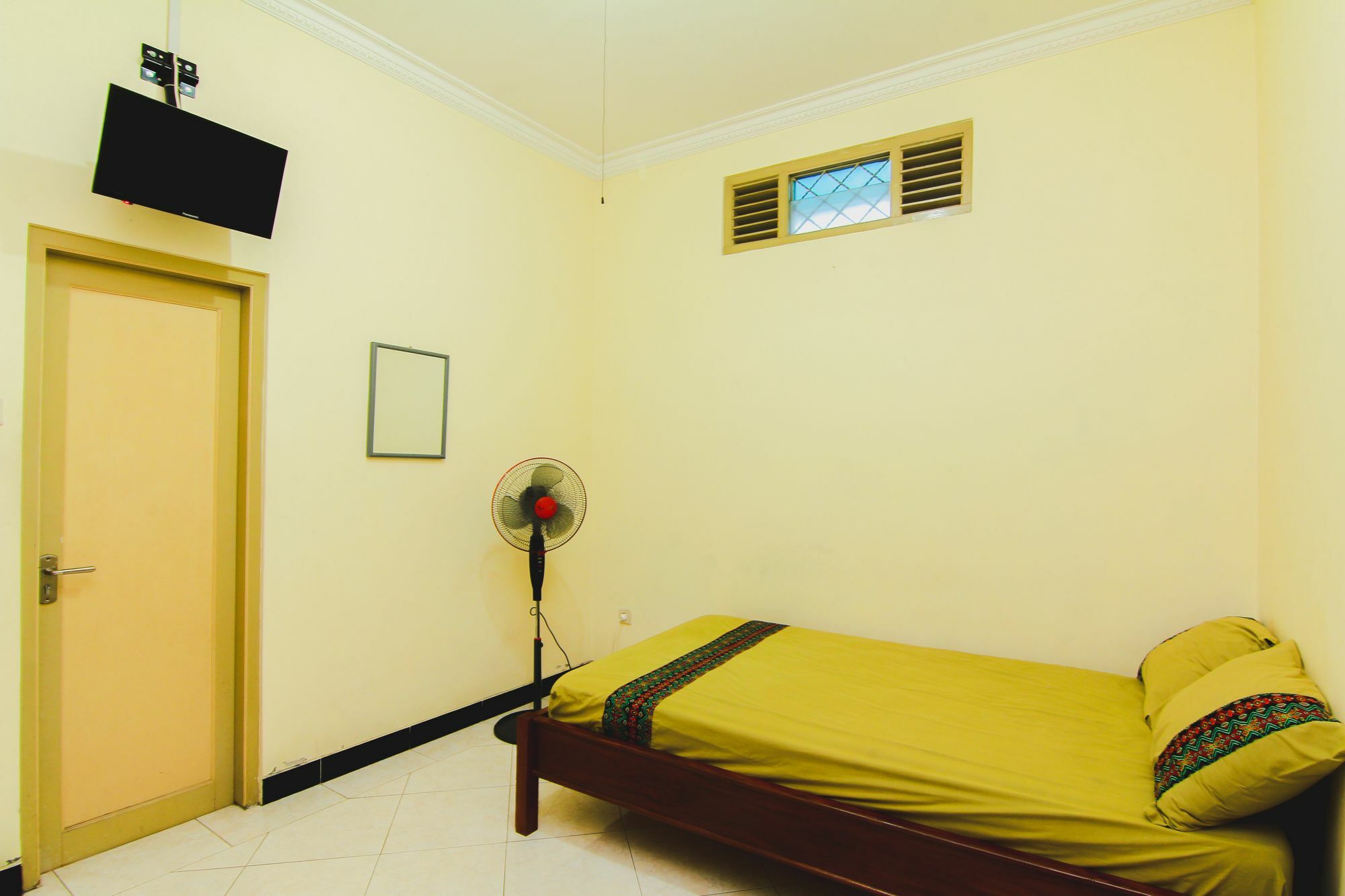 Griya Batik Giri Sekar Homestay Yogyakarta Bagian luar foto