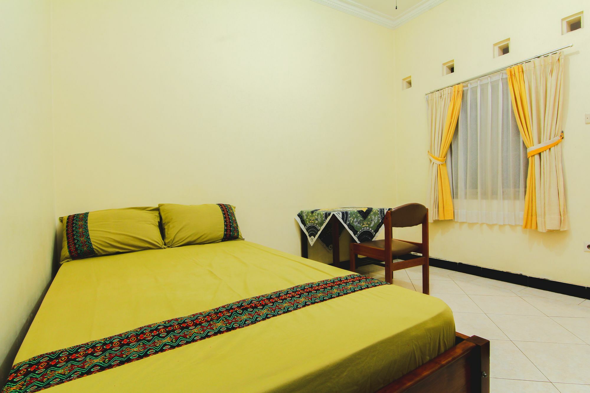Griya Batik Giri Sekar Homestay Yogyakarta Bagian luar foto